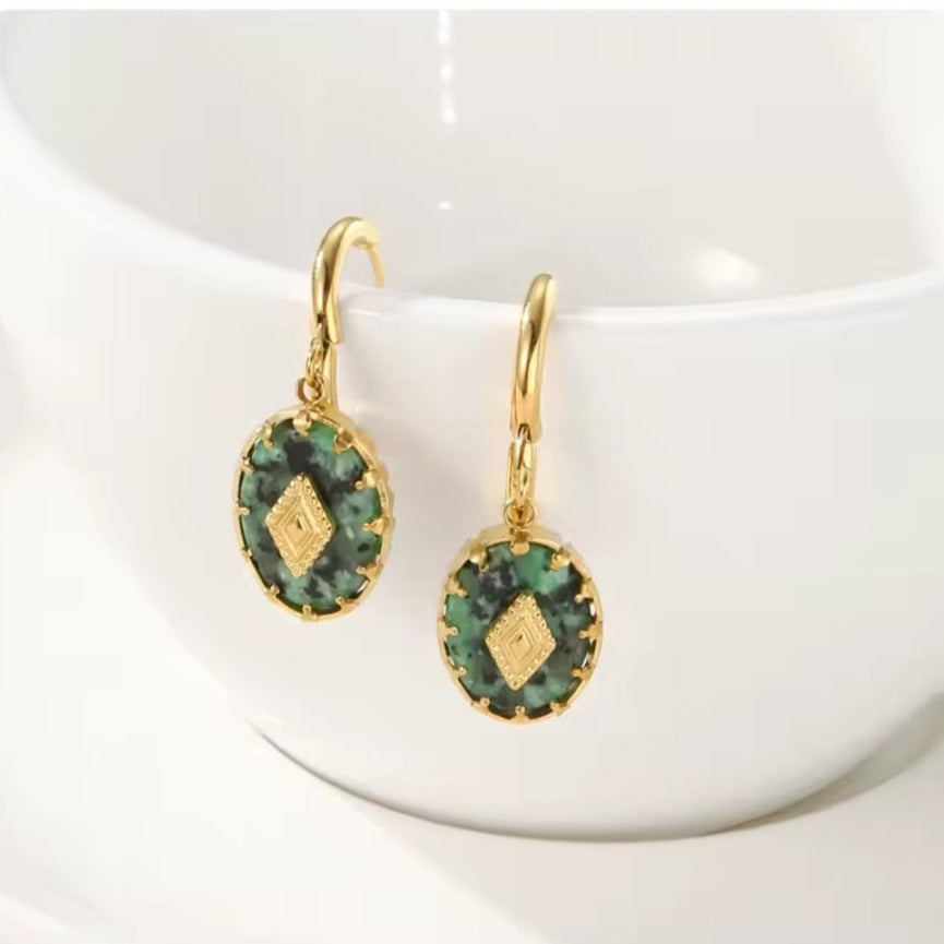 Goldene Creolen mit African Turquoise Naturstein