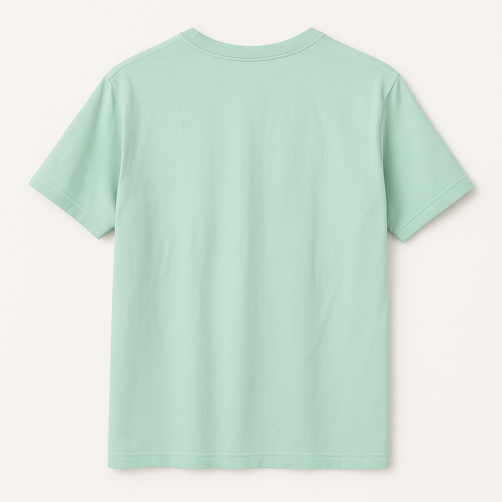 „Mintgrünes T-Shirt mit buntem City-Schriftzug in Pink, Gelb, Orange und Weiß“