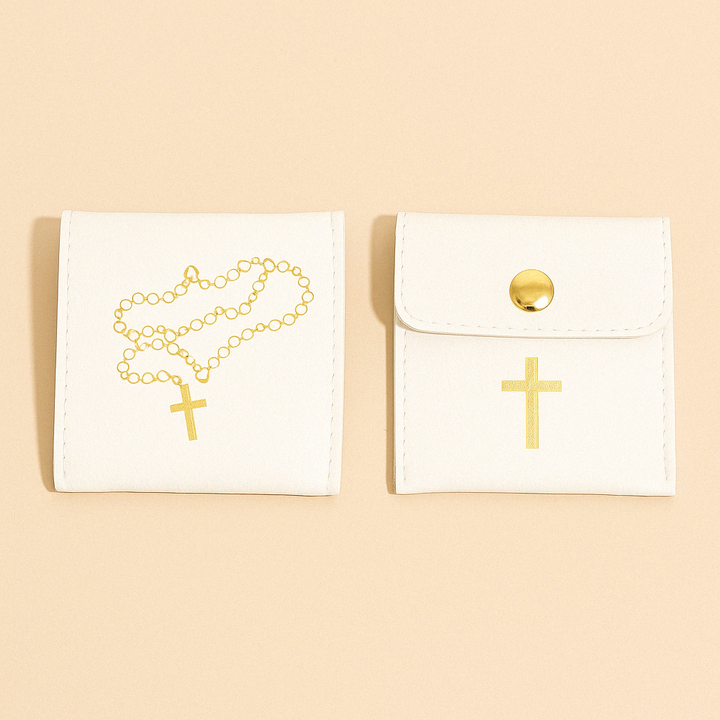 Weiße Mini-Ledertasche mit goldfarbenem Kreuz & Druckknopf – religiöses Accessoire