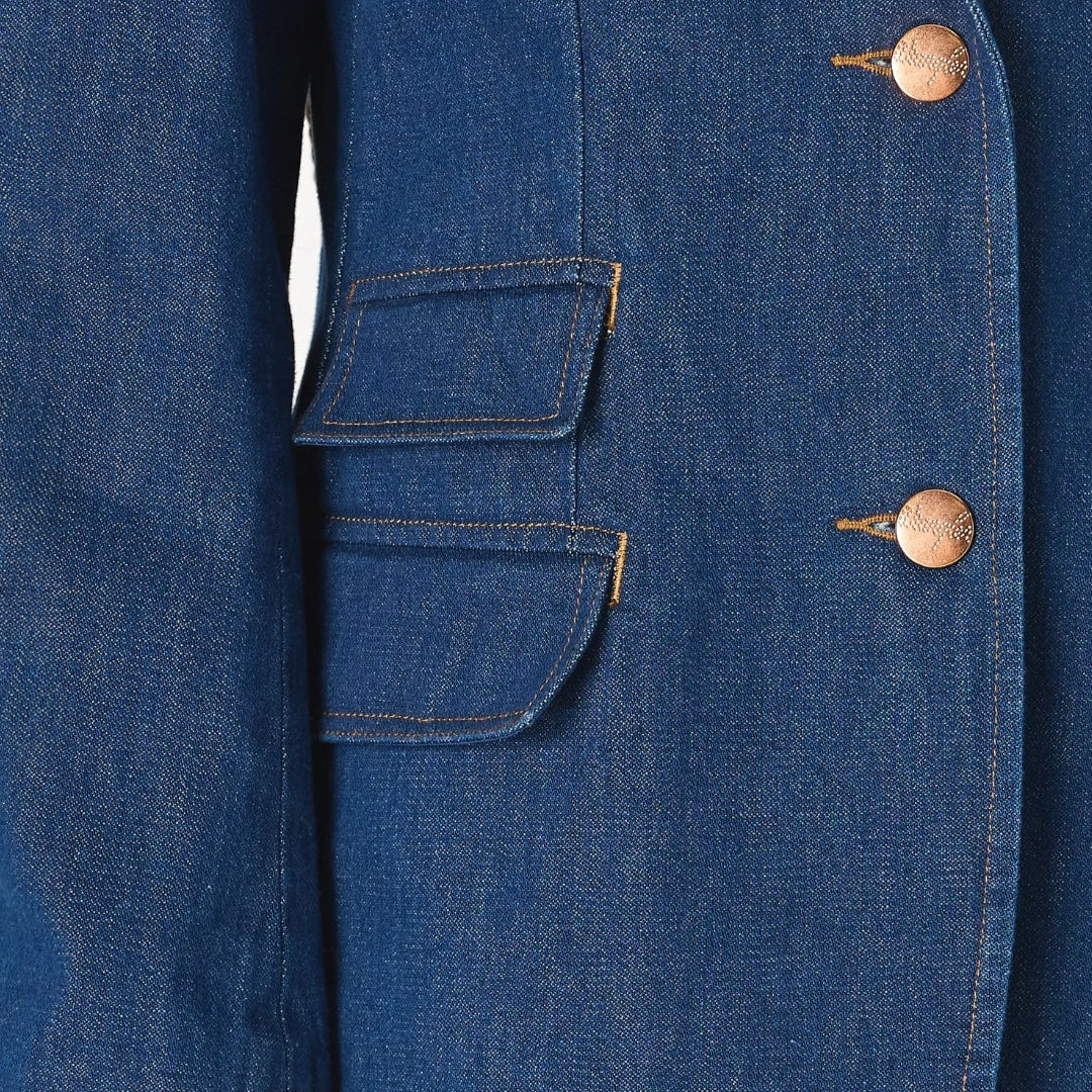 Wrangler Jeansblazer aus Denim für Damen – taillierter Schnitt mit Klappentaschen und Kupferknöpfen, dunkelblau