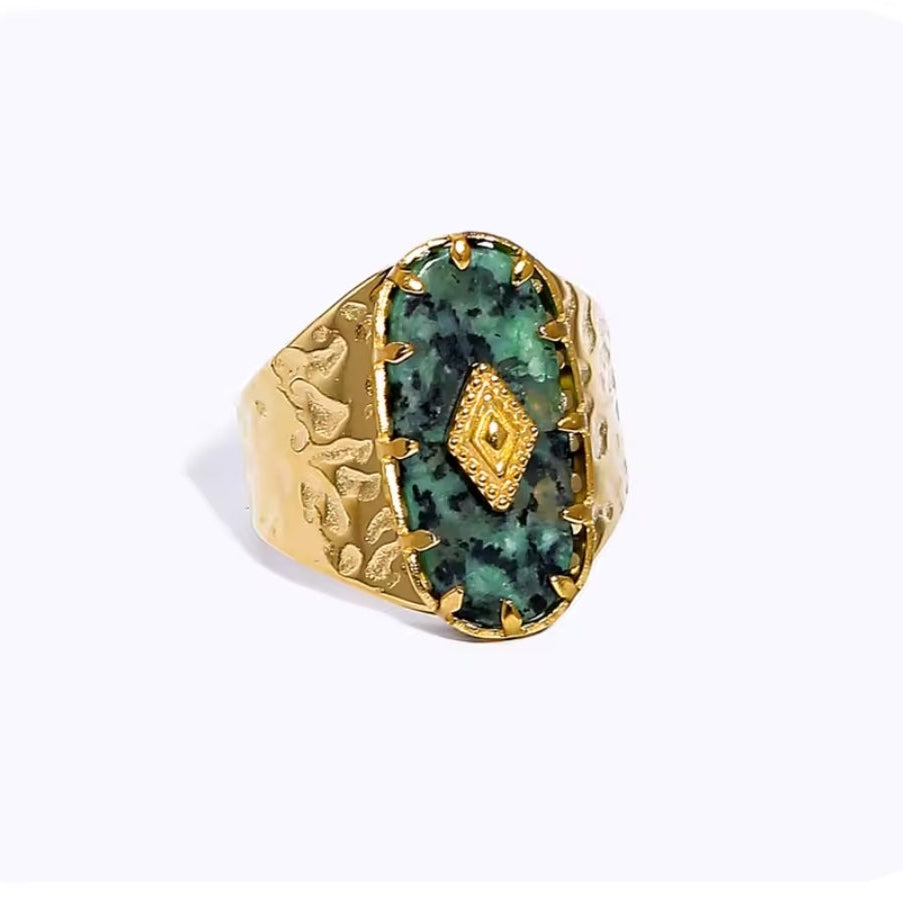 Goldener Statement Ring mit ovalem African Turquoise Naturstein
