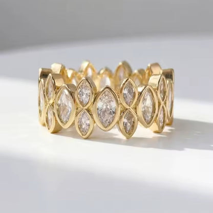 Goldener Zirkonia Ring aus 925 Sterling Silber mit ovalen Steinen – eleganter Damen Schmuck