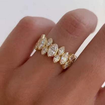 Goldener Zirkonia Ring aus 925 Sterling Silber mit ovalen Steinen – eleganter Damen Schmuck