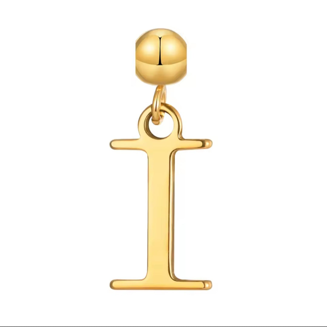 Bogue Buchstaben-Charm A - Z aus 18K IP-vergoldetem Edelstahl, ca. 1,2 cm