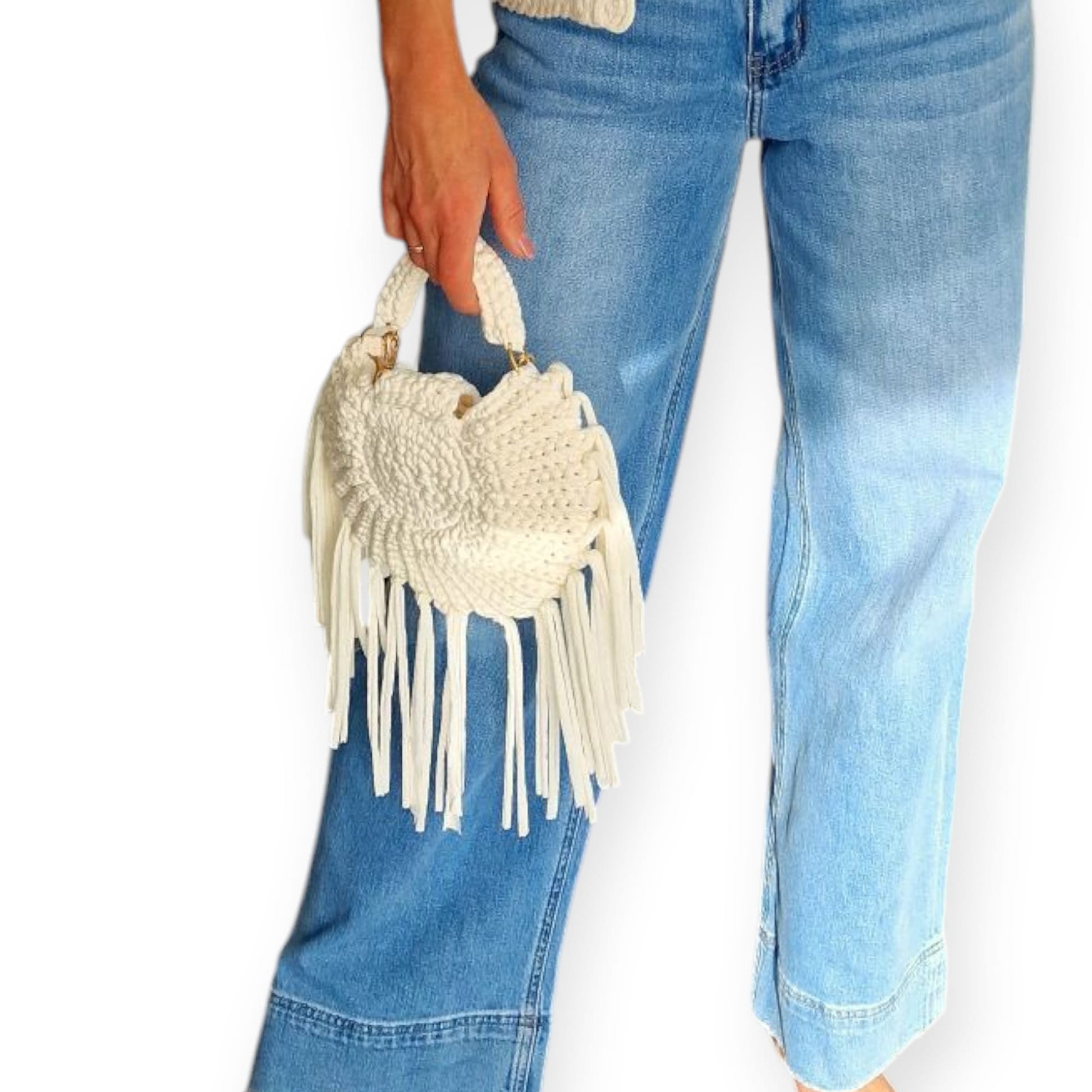 Handgefertigte Boho-Tasche mit Fransen & goldenem Verschluss, runde Form
