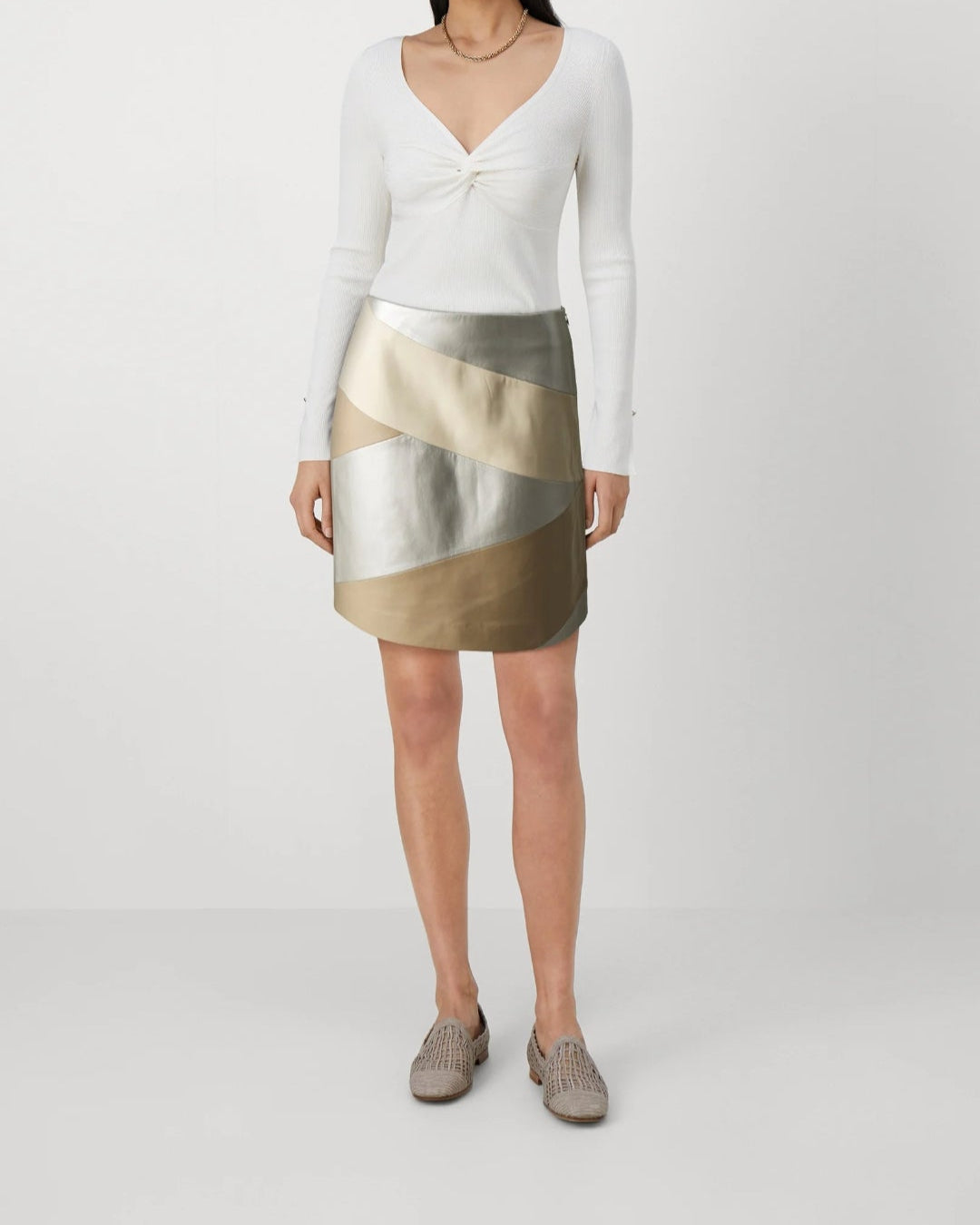Bruuns Bazaar Minirock in Metallic-Optik mit silber- und nudefarbenem Patchwork-Design, Größe 34