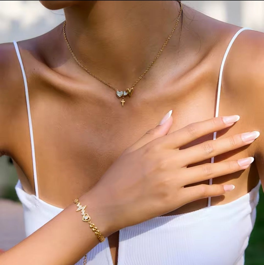 halskette, herz halskette, kreuz halskette, gold schmuck, edelstahl schmuck, zirkonia halskette, damen schmuck, minimal schmuck, romantischer schmuck, fashion jewelry