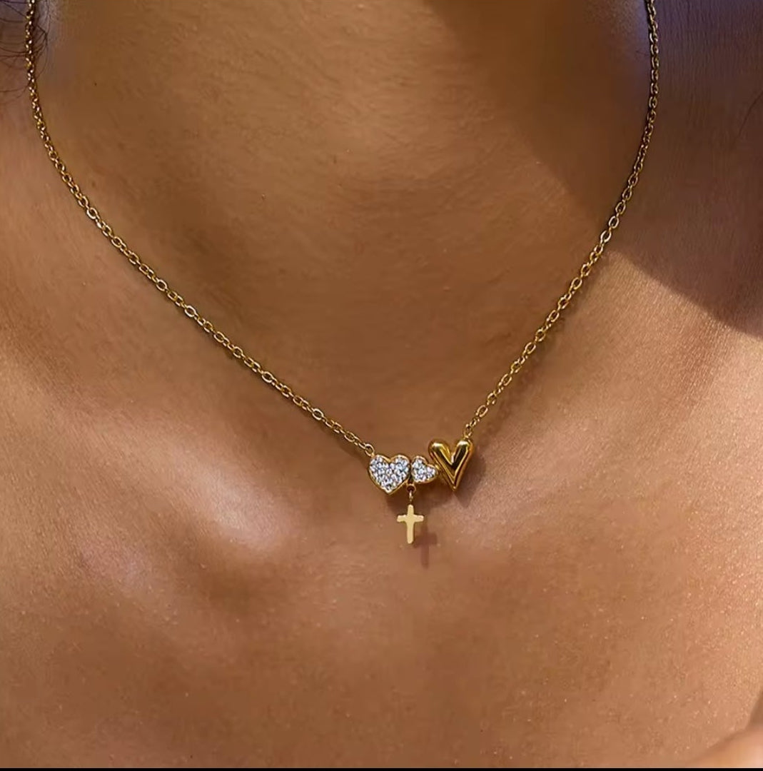 halskette, herz halskette, kreuz halskette, gold schmuck, edelstahl schmuck, zirkonia halskette, damen schmuck, minimal schmuck, romantischer schmuck, fashion jewelry