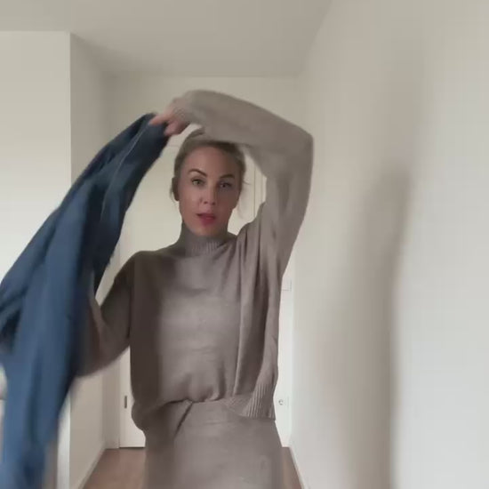 Hier trägt Lamibelle unser Jeans-Hemd 