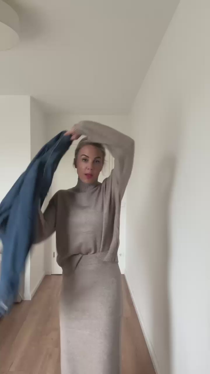 Hier trägt Lamibelle unser Jeans-Hemd 