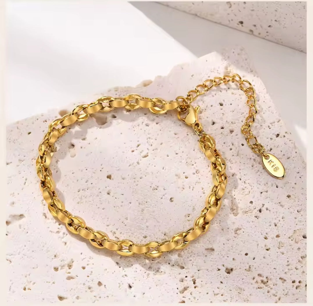 „Vergoldetes Kettenarmband aus Edelstahl, 5 mm Glieder, verstellbar 16–21 cm, elegantes Damenarmband“
