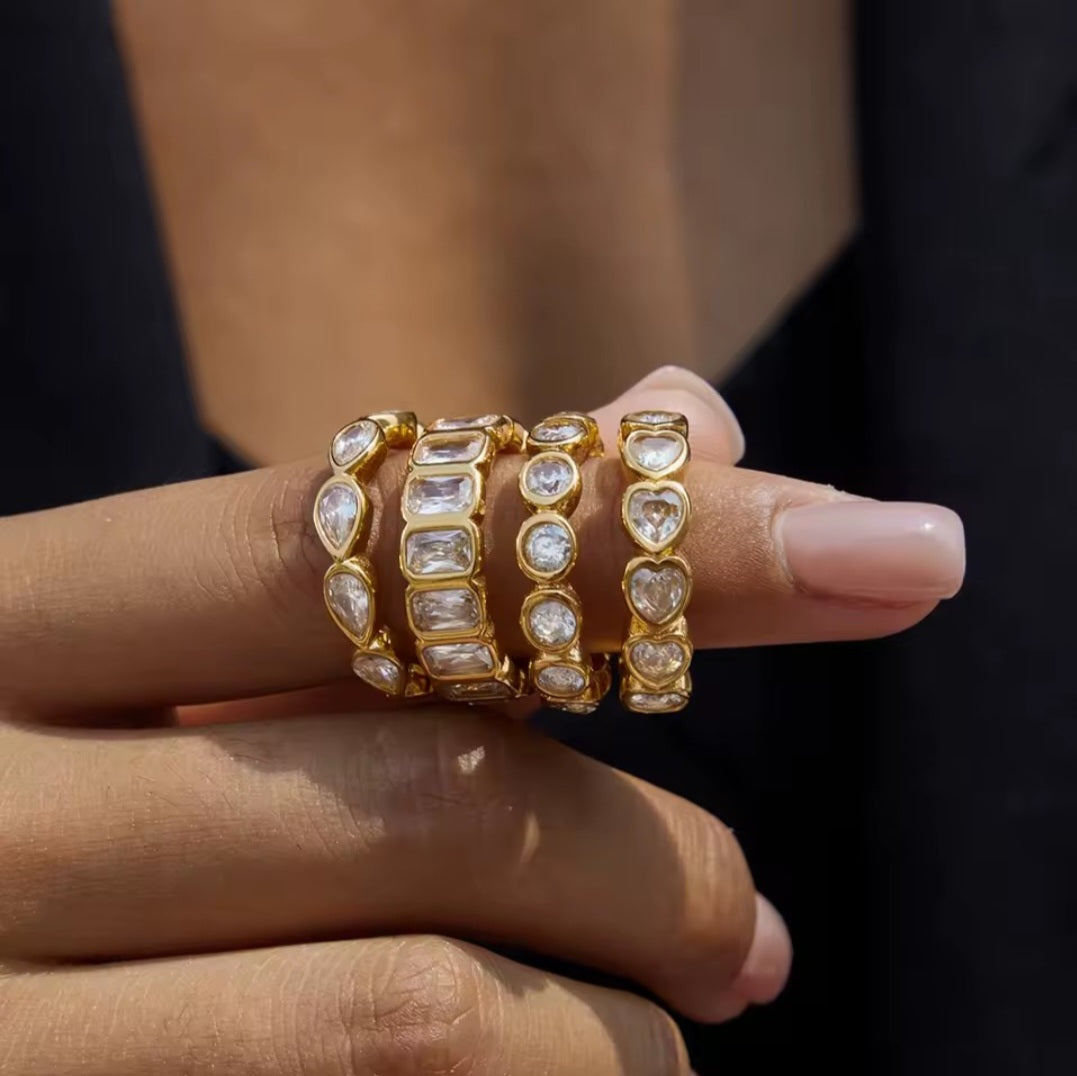 Statement Ring Gold | Zeitloser Schmuck mit Steinbesatz
