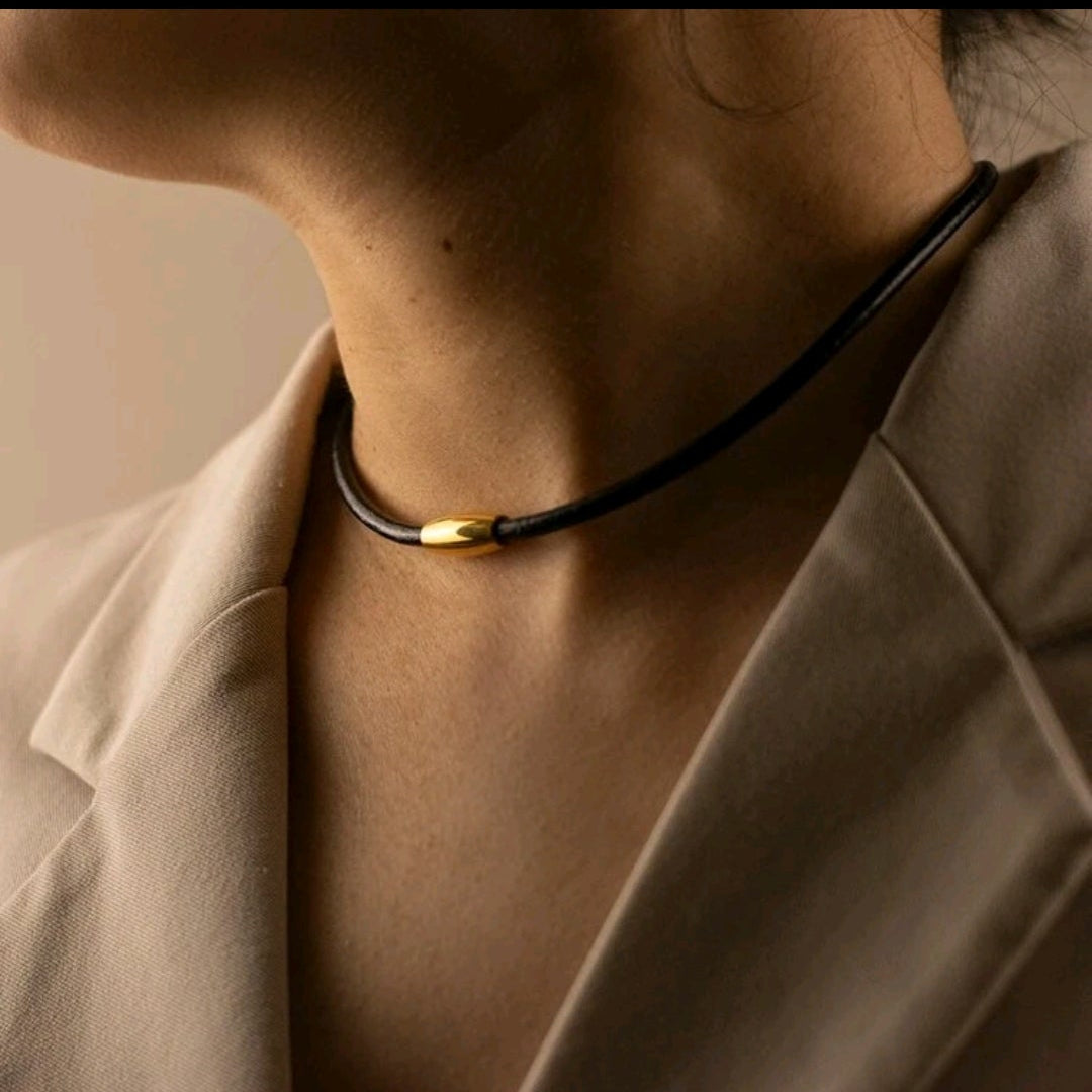 Minimalistische Leder-Halskette & Armband – 2-in-1 Design mit Gold-Magnetverschluss